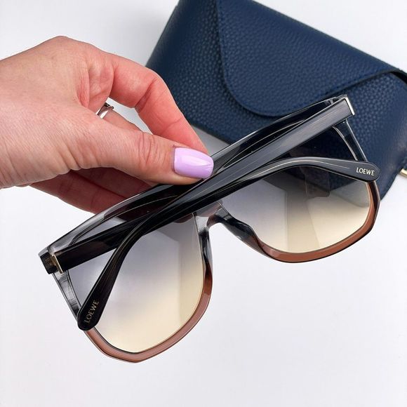 Loewe LW40001F FILIPA 20B Sunglasses Trasparent Grey Gradient Smoke Women - Picture 5 of 11